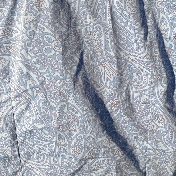 Land’s End Paisley Fitted Blouse - Picture 5 of 6